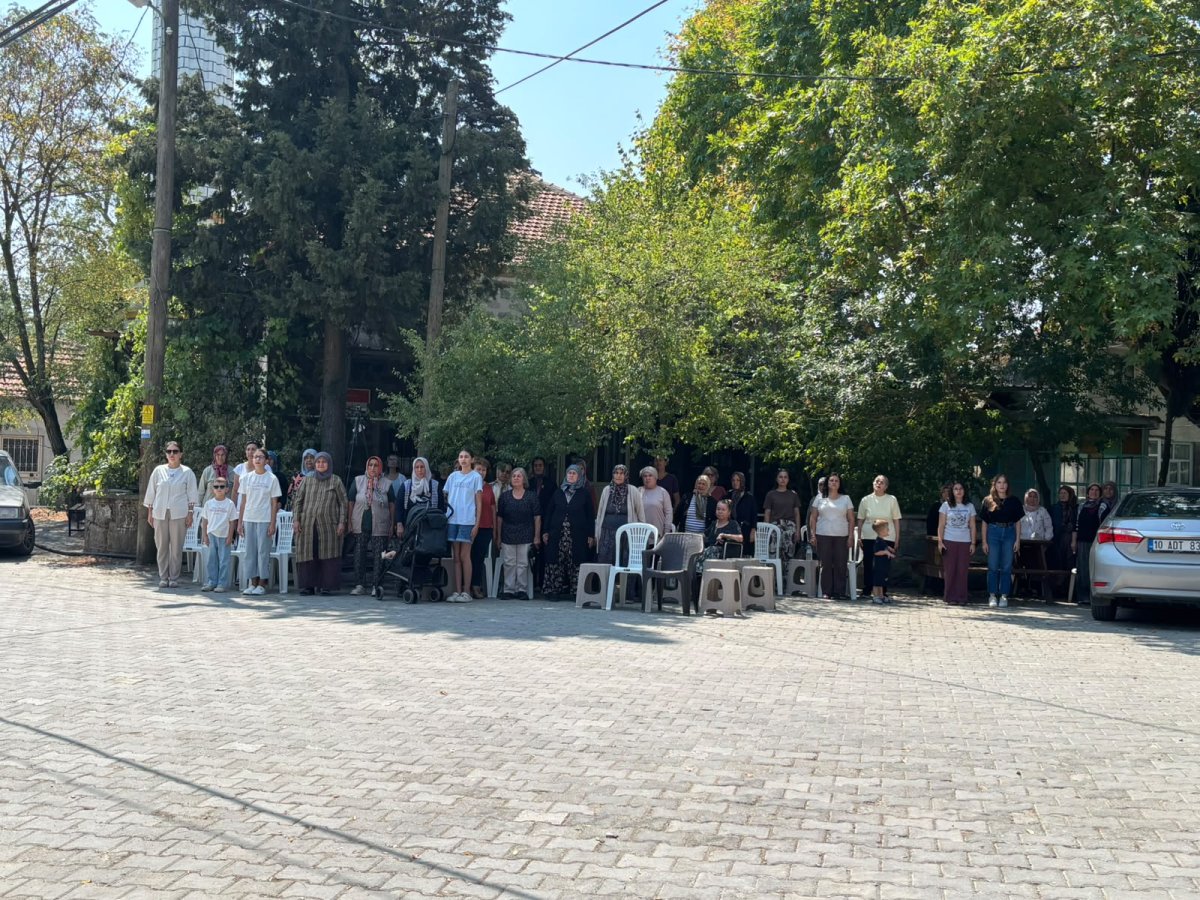 Köylü Milletin Efendisidir !