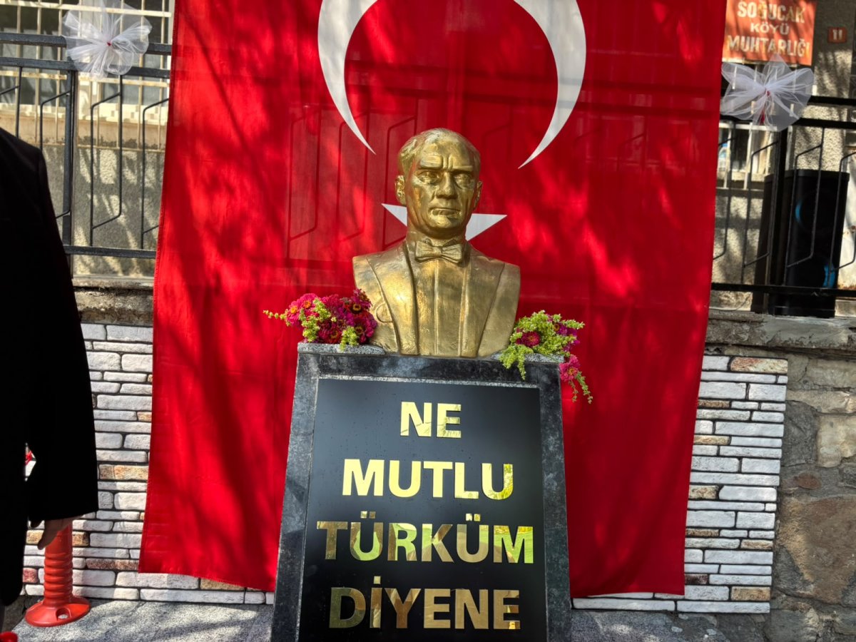 Köylü Milletin Efendisidir !